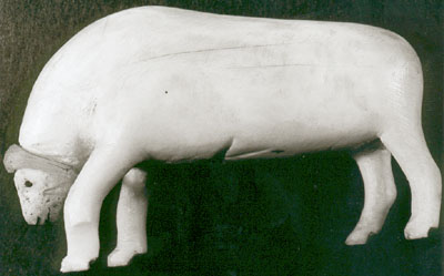 Sculpture of a muskox