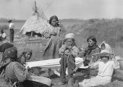 Young Ojibwa Children