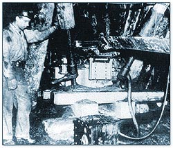 Zupido D'Amico working in a coal mine, Nordegg, Alberta, 1940s
CMC CD2004-0445 D2004-6144