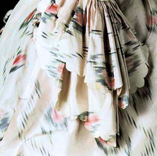 Detail of the dress worn by Mlle Terroux