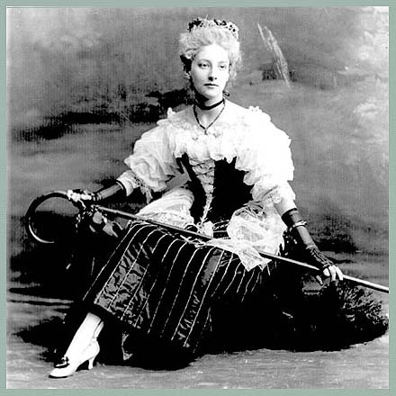 Miss V. McCallum as Marie le Gardeur de Répentigny