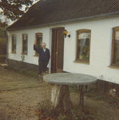 Frederik Bennedsen outside his home in Spandet, Denmark, ca 1978