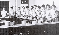 Cooking class at Macdonald College, Guelph, circa 1909