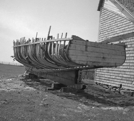 Barge being built, Bonaventure, Qubec, 1958., © CMC/MCC, Carmen Roy, J-15496