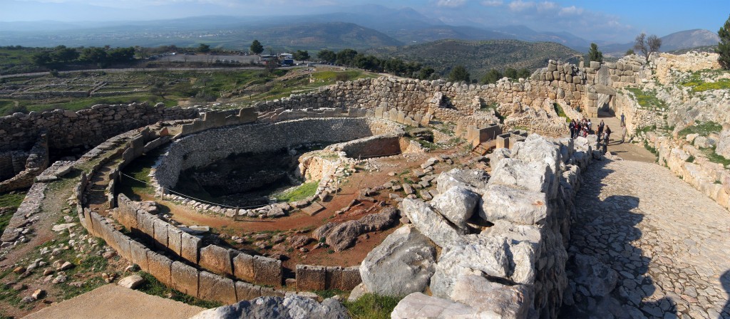 Mycenae’s Grave Circle A and Lion Gate (upper right). Photo: Andreas Trepte/Wikimedia Commons