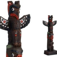 Totem Thunderbird-Bear pole:: Totem