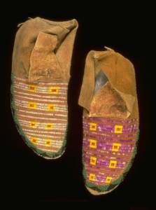 blackfoot indian moccasins