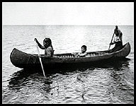Montagnais children in birch bark canoe, Lac St-Jean (PQ); CMC neg. no. 20417, PCD95-836-016; photo: F.G. Speck, 1912