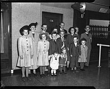 Dutch immigrants arriving at Union Station, September 18, 1948.