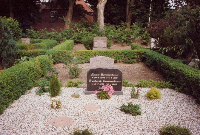 Anna and Frederik Bennedsen’s gravesite, Spandet, Denmark, ca 1989.  