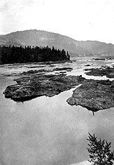 Thompson or Rickey Rapids, Columbia River, Washington, eight kilometers below Kettle Falls