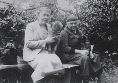 Painter Emily Carr (right) with Kate Stovel Mather, c.1938., © CMC/MCC, Marius Barbeau, B289-22.1