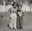 Enfants (Janet et Joe) de Mme John Sioux, réserve indienne d'Oak River, Manitoba, © MCC/CMC, Wilson D. Wallis / Ruth Sawtell, PR2005-080