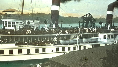 S.S. Chippewa at the Lewiston, NY pier on the Niagara River, © CMC/MCC, O.12-2-3 LS