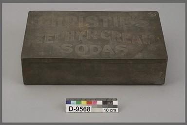 biscuit canister | Canadian Museum of History