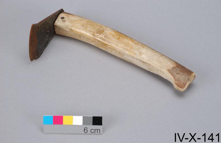 adze by Unknown artist