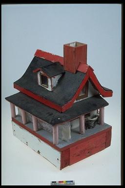birdhouse, Maison familial by Levesque, Philias