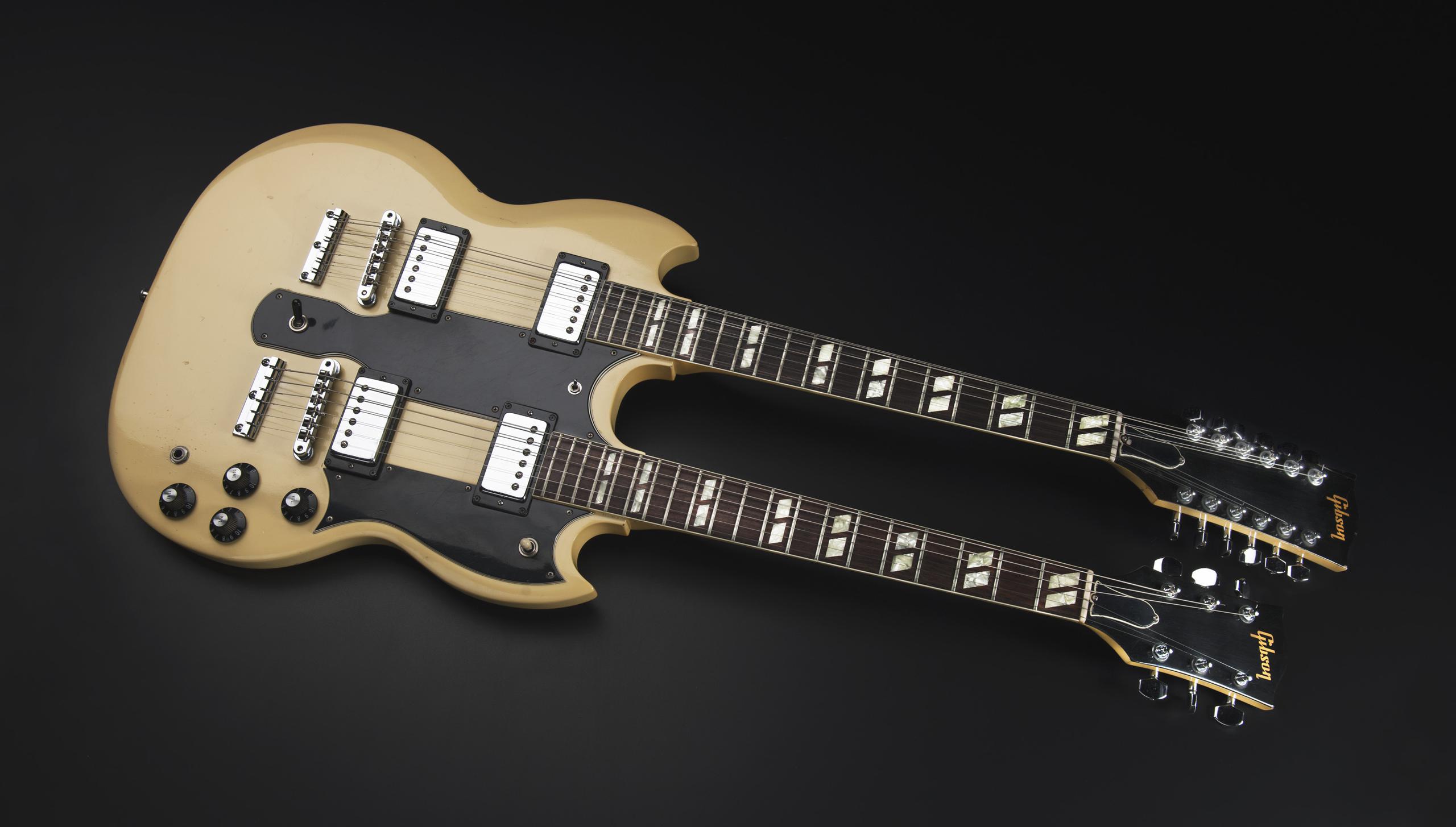 doubleneck electric guitar | Canadian Museum of History