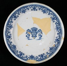 Faience plate with arms of St. Ovide de Brouillant