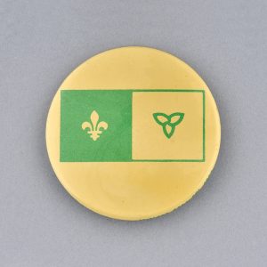 Political button featuring Franco-Ontarian cause or organization