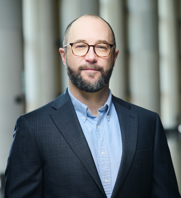 Headshot of Daniel Neill