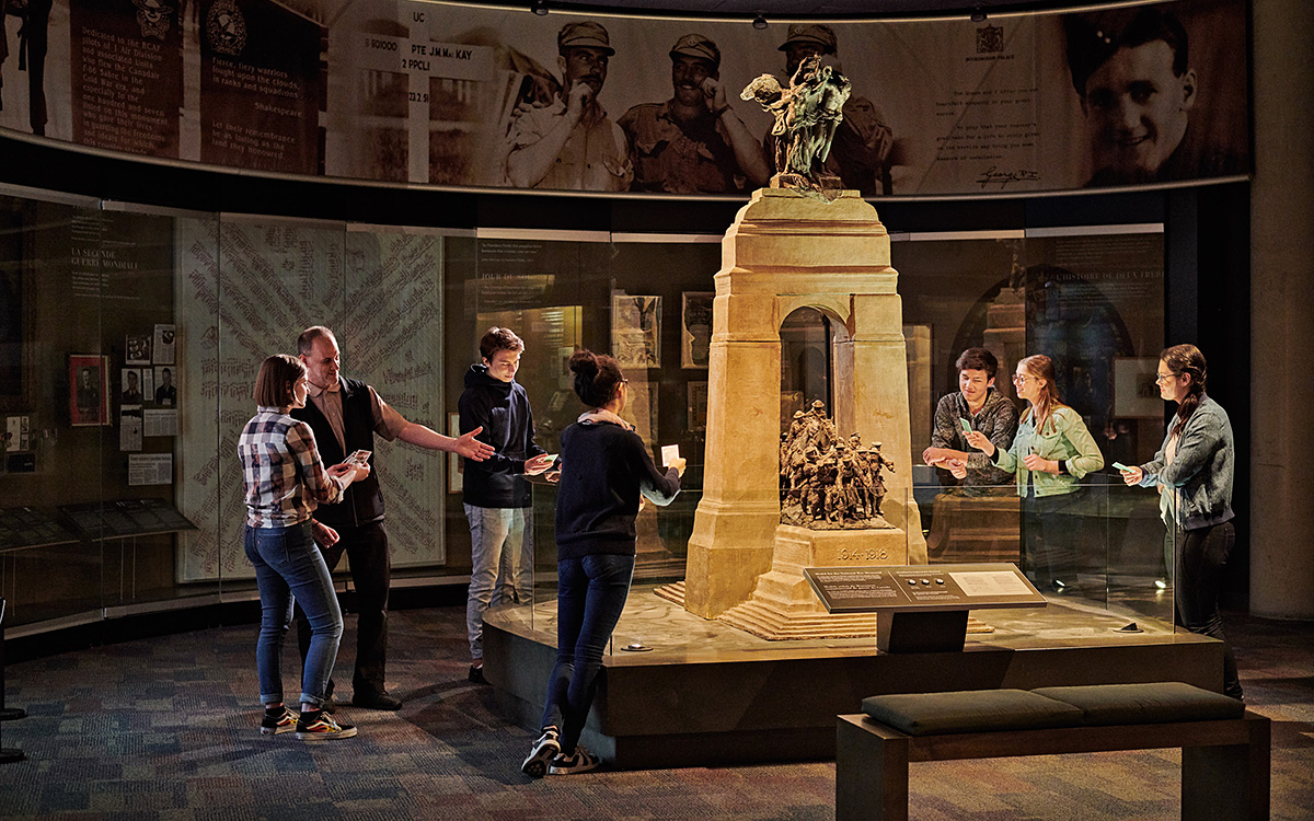 Students visiting the Museum