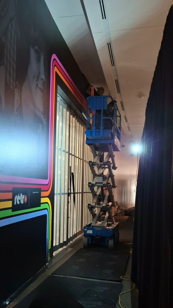 ✅ An important step in setting up the special exhibition “Retro—Popular Music in Canada From the ’60s, ’70s, and ’80s”The hallway leading to the exhibition is almost ready, giving you a sneak peek at what you’ll find inside—we’re feeling the groovy vibes with the bright colours! 

Only 38 days left until the exhibition opens! RetroMusicCanada