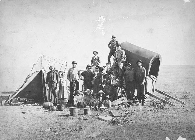 Photograph of group of Métis men