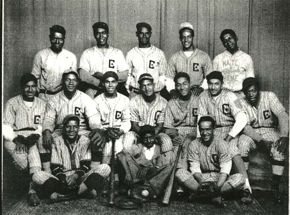 Photographie en noir et blanc de l’équipe de baseball des Chatham Coloured All-Stars en 1934.