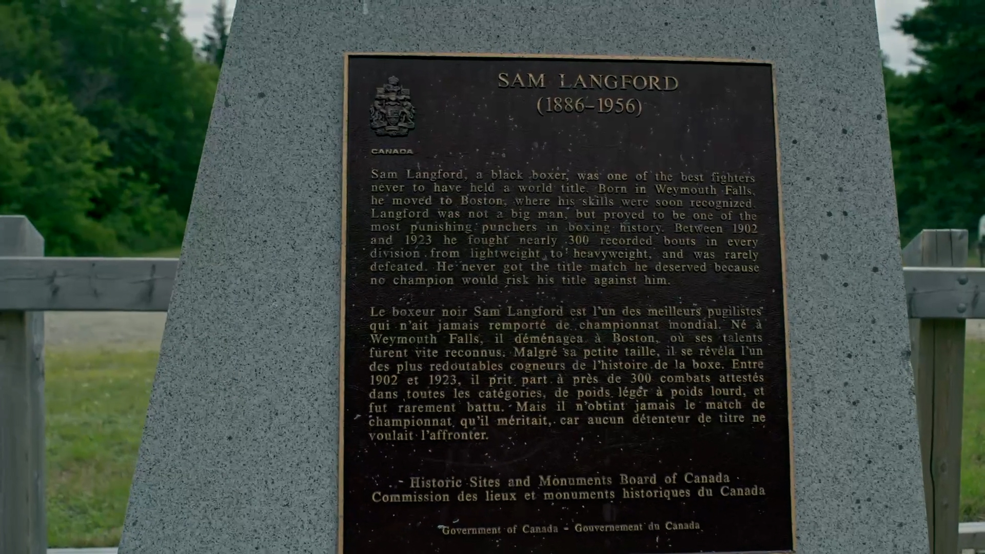 Photo couleur d’une plaque commémorative de Sam Langford